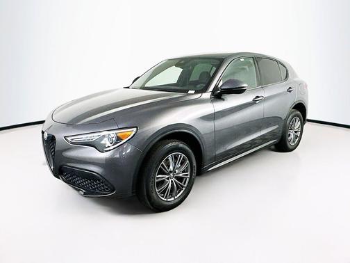 Vesuvio Gray Metallic 2023 Alfa Romeo Stelvio Sprint RWD
