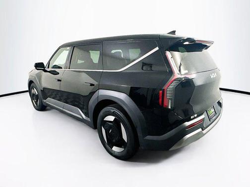 2024 Kia EV9 Light Long Range