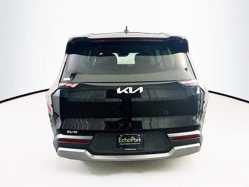 2024 Kia EV9 Light Long Range