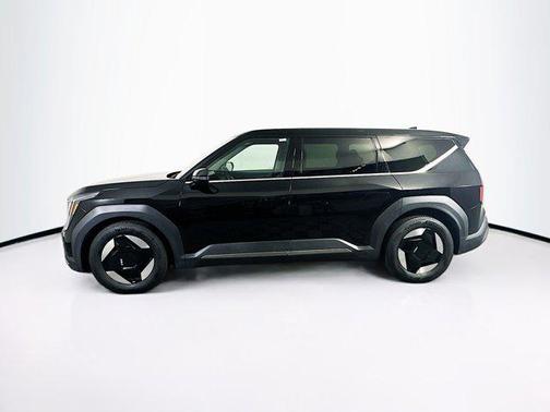 2024 Kia EV9 Light Long Range