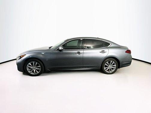 2015 INFINITI Q70 3.7