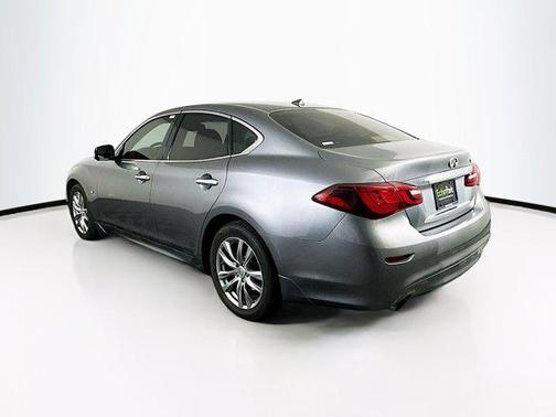 2015 INFINITI Q70 3.7