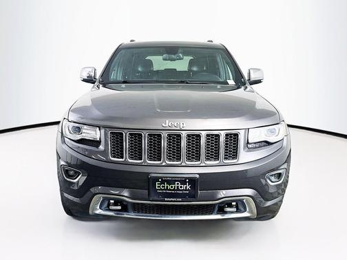 Granite Crystal Metallic Clearcoat 2015 Jeep Grand Cherokee Overland