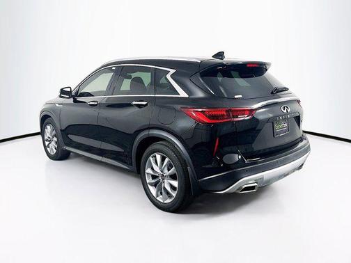 2022 INFINITI QX50 LUXE