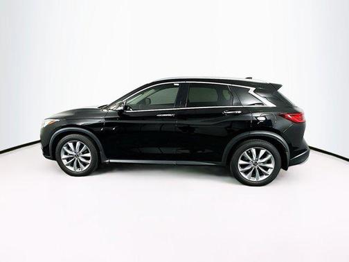 2022 INFINITI QX50 LUXE