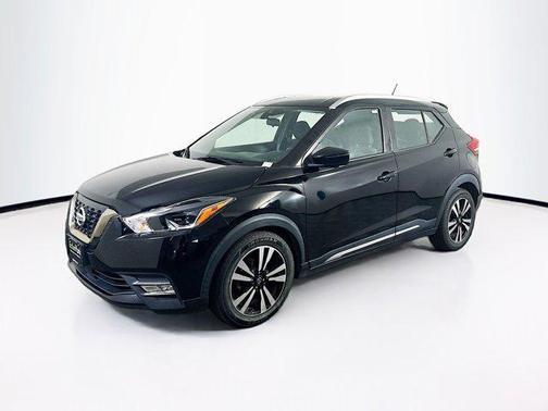2020 Nissan Kicks SR
