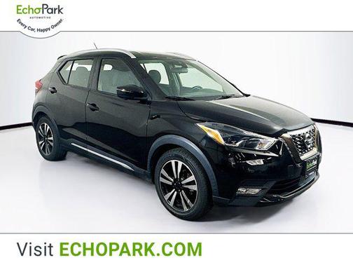 2020 Nissan Kicks SR