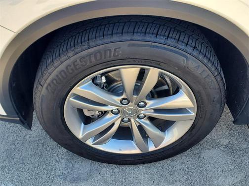 2025 Acura MDX Standard