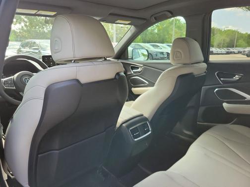 Platinum 2026 Acura RDX Base