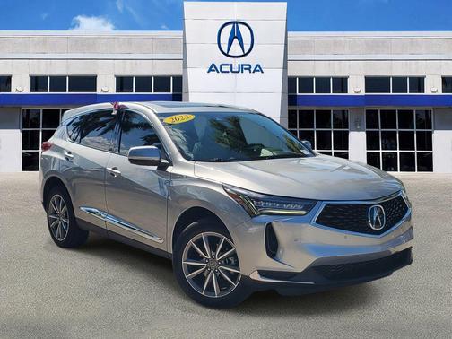 Lunar Silver Metallic 2023 Acura RDX Technology Package
