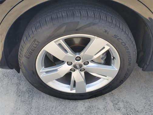 2018 Audi Q5 2.0T Tech Premium