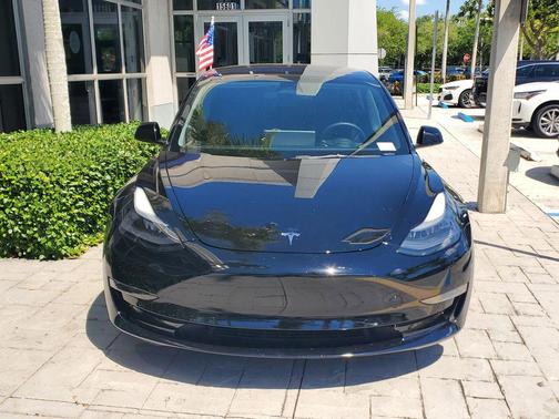 Solid Black 2022 Tesla Model 3 Standard Range