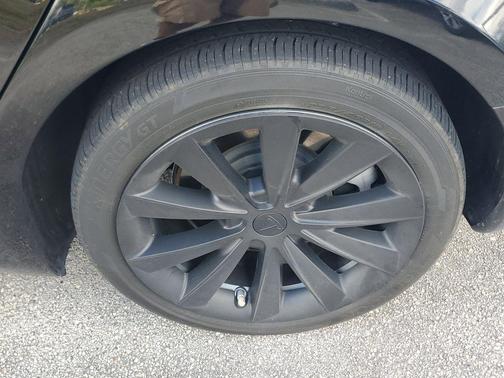 2022 Tesla Model 3 Standard Range