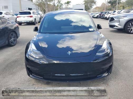 2022 Tesla Model 3 Standard Range