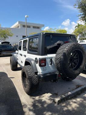 Bright White Clearcoat 2024 Jeep Wrangler Sport S