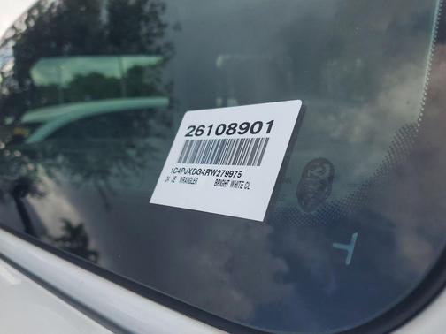 Bright White Clearcoat 2024 Jeep Wrangler Sport S