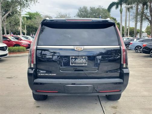 2016 Cadillac Escalade Platinum