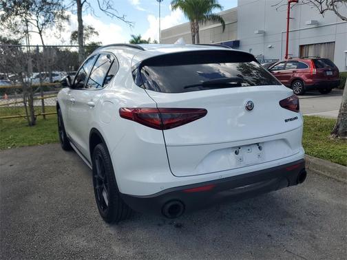2019 Alfa Romeo Stelvio Sport
