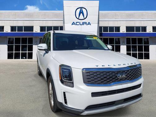 Glacial White Pearl 2021 Kia Telluride LX