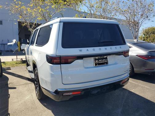 2024 Jeep Wagoneer L Series II 4x2