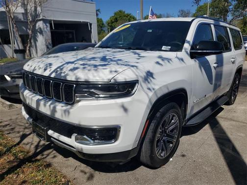 2024 Jeep Wagoneer L Series II 4x2