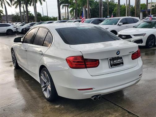 2015 BMW 328 328i
