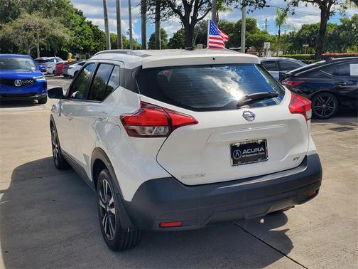 2019 Nissan Kicks SV