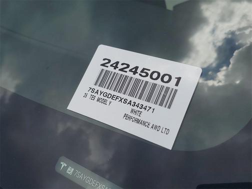 2025 Tesla Model Y Performance Dual Motor All-Wheel Drive