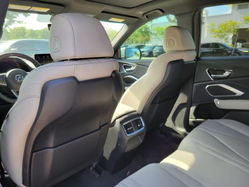 Majestic 2026 Acura RDX Base
