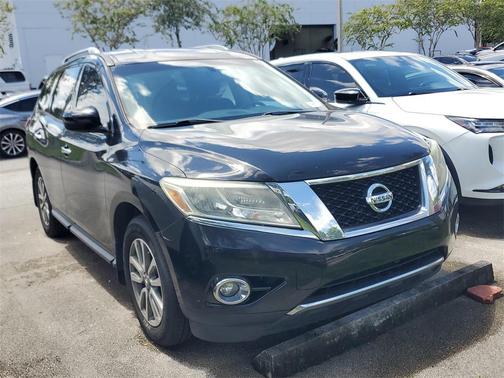 2016 Nissan Pathfinder SV