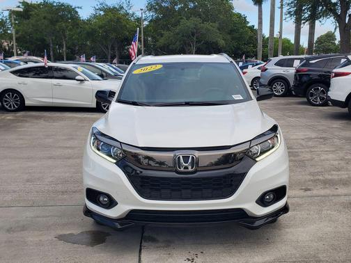 Platinum White Pearl 2022 Honda HR-V 2WD Sport