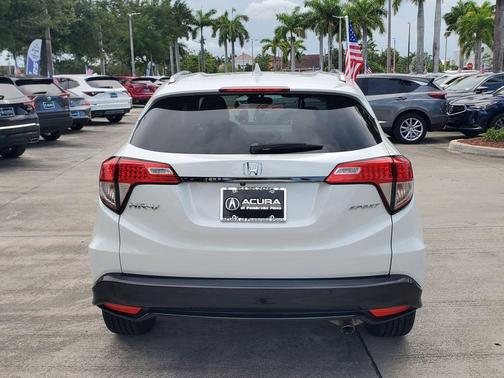 Platinum White Pearl 2022 Honda HR-V 2WD Sport