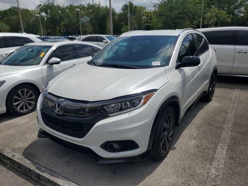 Platinum White Pearl 2022 Honda HR-V 2WD Sport
