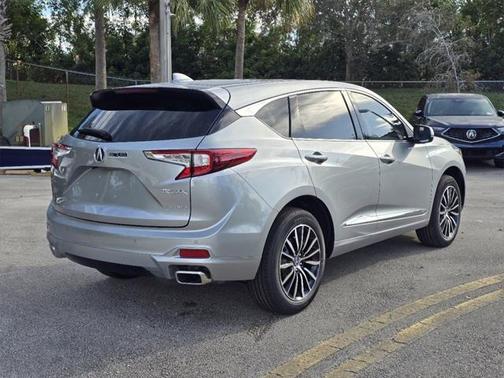 2025 Acura RDX Advance Package