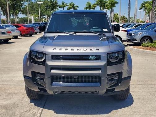 2024 Land Rover Defender 110 P400 X-Dynamic SE