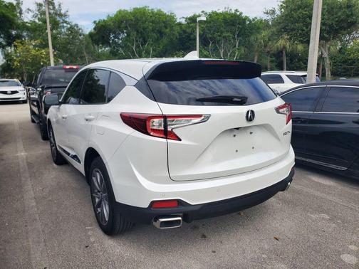 Platinum White Pearl 2023 Acura RDX Technology Package