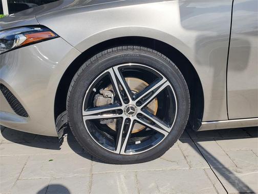 2019 Mercedes-Benz A-Class A 220