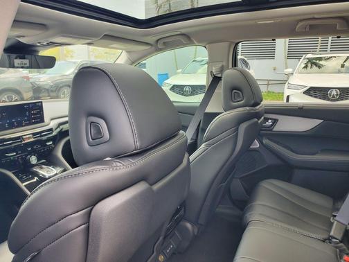 Platinum White 2026 Acura MDX Technology Package