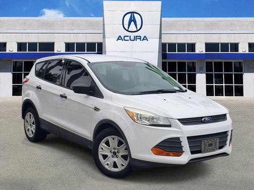 OXFORD WHITE 2016 Ford Escape S