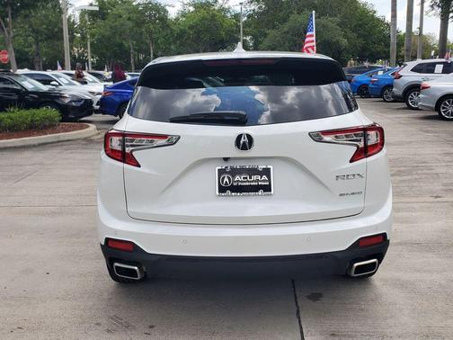 Platinum White Pearl 2026 Acura RDX Technology Package