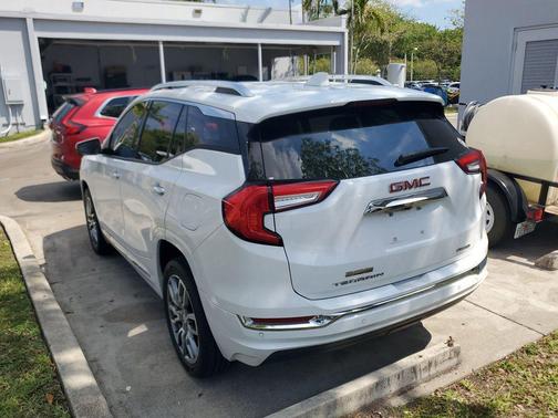 Summit White 2022 GMC Terrain Denali