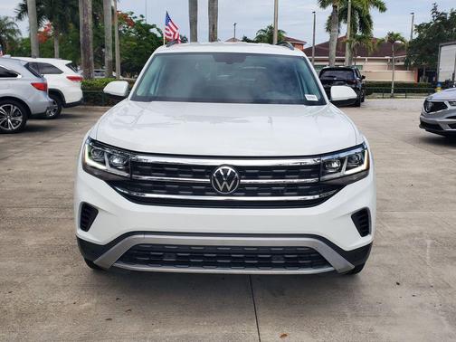 Pure White 2023 Volkswagen Atlas 2.0T SE w/Technology