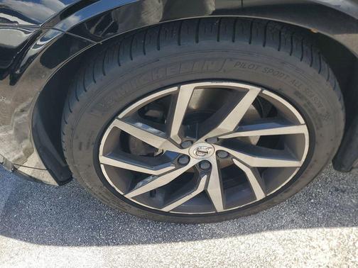 Black Stone 2020 Volvo S60 T5 Momentum