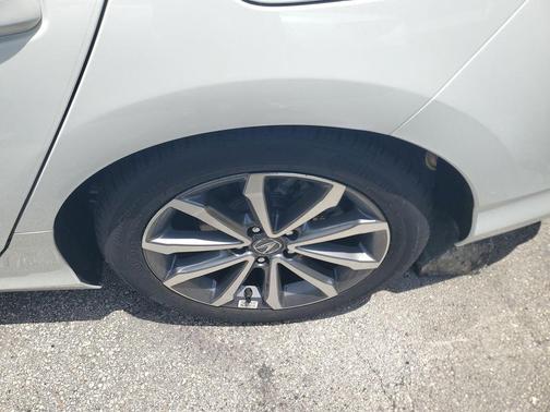 Platinum White Pearl 2026 Acura Integra FWD