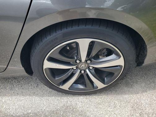 Liquid Carbon Metallic 2024 Acura TLX Technology