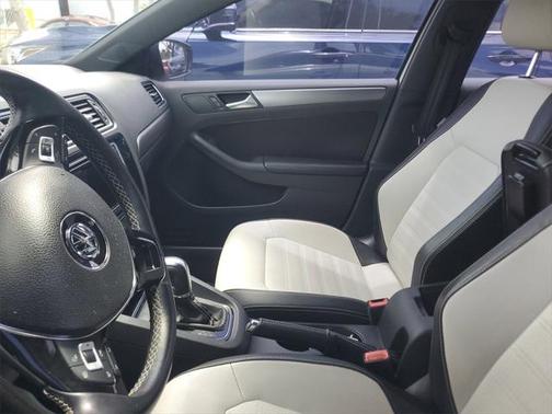 2016 Volkswagen Jetta 1.8T Sport