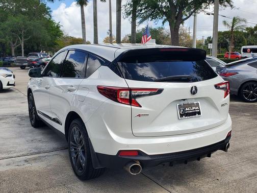 Platinum White Pearl 2023 Acura RDX Base