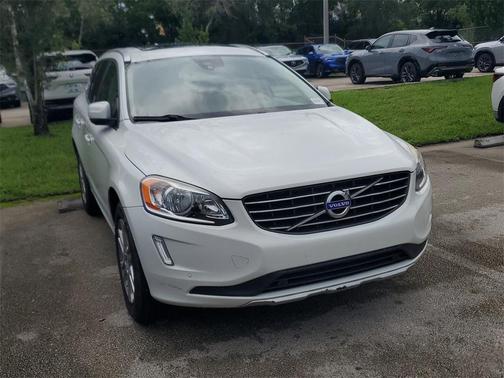 2016 Volvo XC60 T5 Drive-E Premier