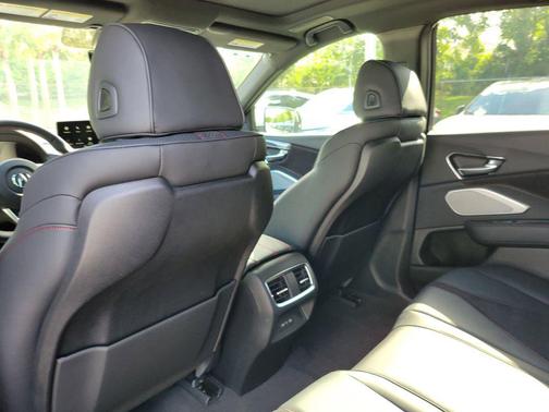 Platinum 2026 Acura RDX Base