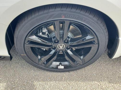 Platinum 2026 Acura Integra FWD A-Spec with Technology